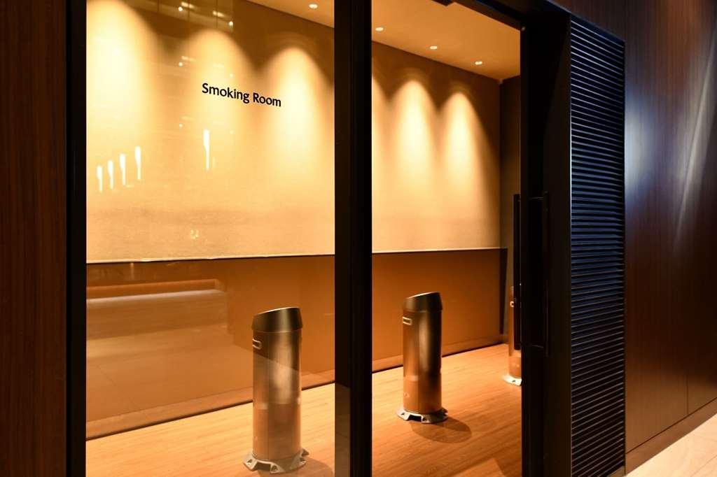 นาโกยา ปริ้นซ์ โฮเต็ล สกาย ทาวเวอร์ Hotel นาโกย่า ภายใน รูปภาพ Smoking room at an airport